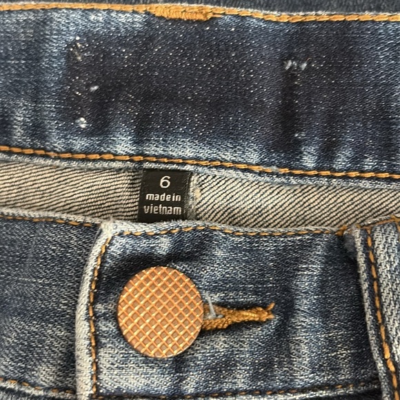 Cabi Fifth Avenue Bootcut High Rise Jeans - Size 6 - Picture 6 of 8